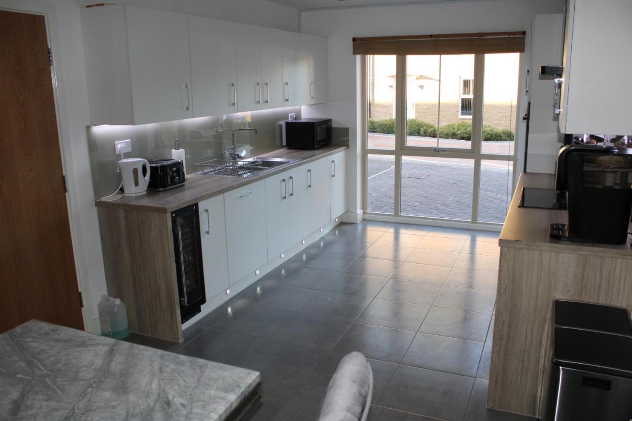 Haven: Spacious Luxury Home Near Xscape Castleford Exterior photo